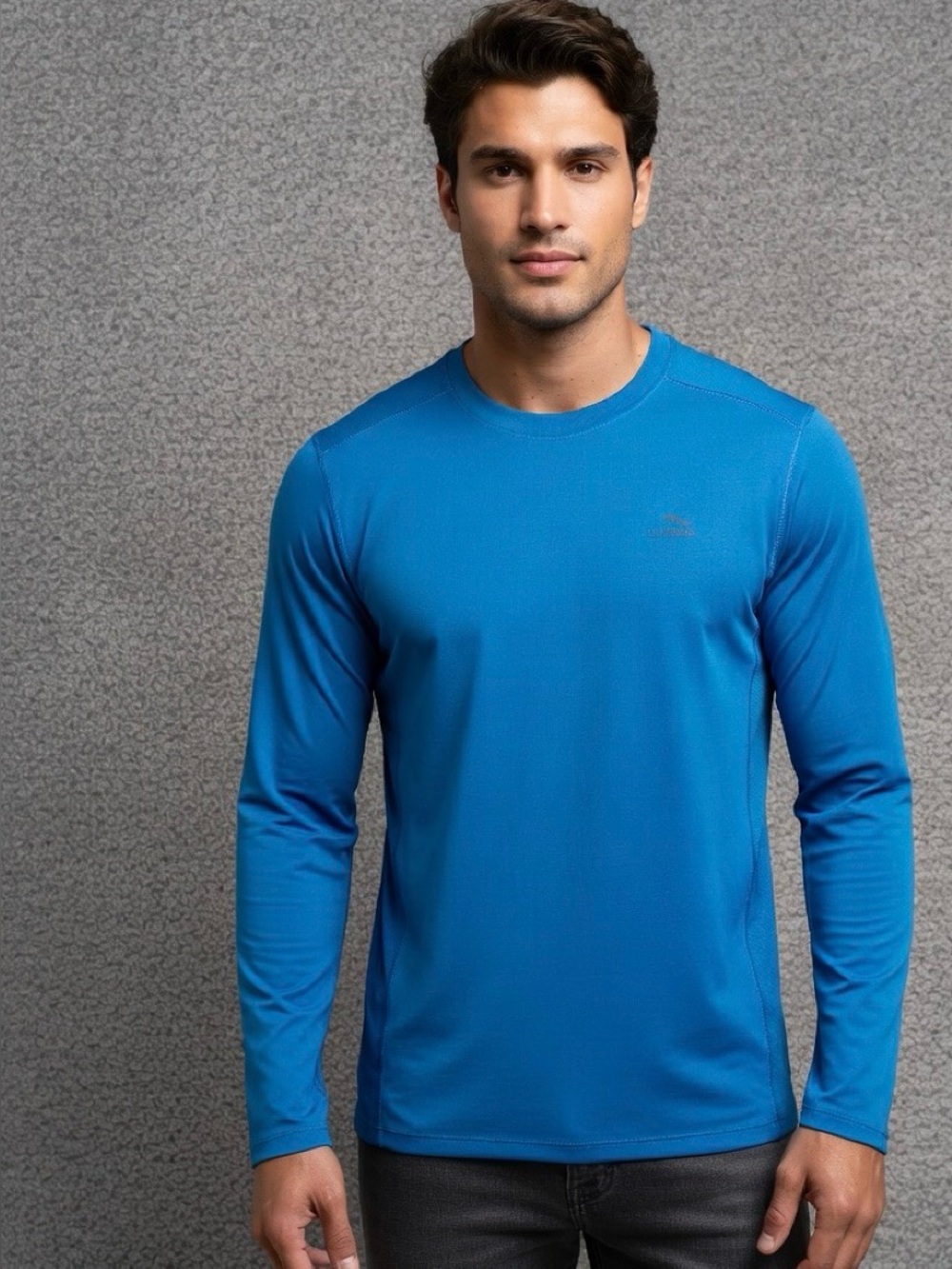 L.L. Bean Men's Blue Long-Sleeve Pullover Performance Shirt | Size Medium